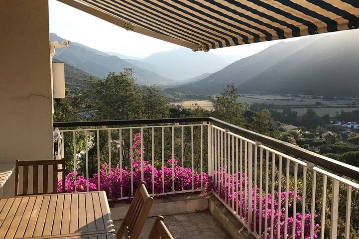 Family villa in Corsica with fabulous sea views in Sagone, Vico
