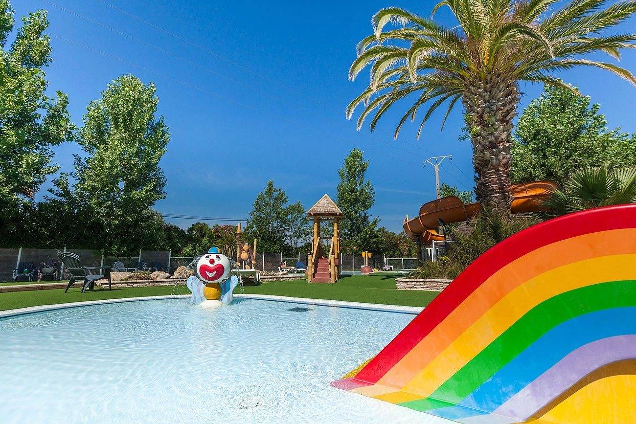 Zecamping 4 étoiles 500m plage piscine couverte animaux acceptés club enfant in Sérignan, Côte méditerranéenne (France)