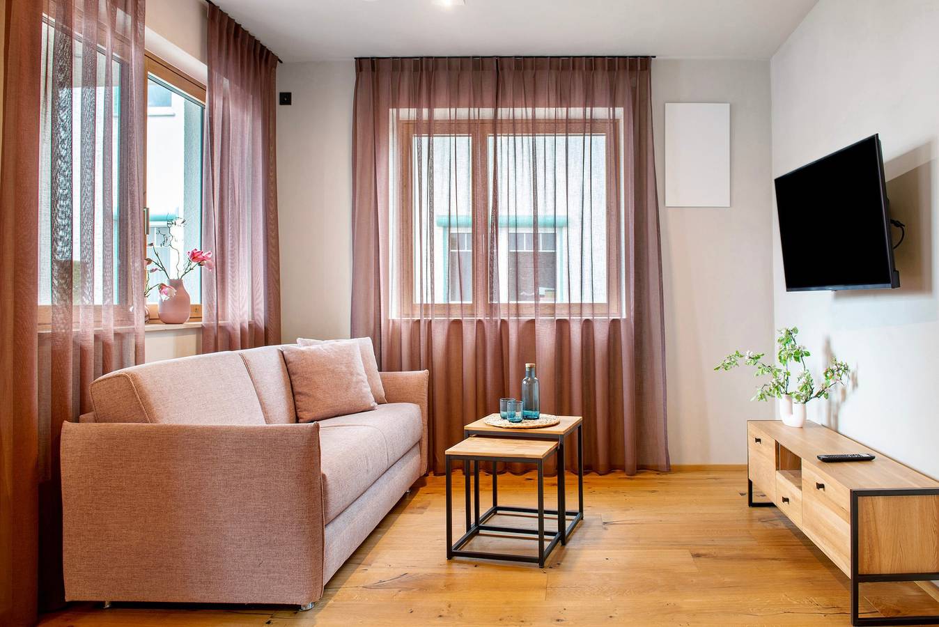 Ganze Wohnung, Ferienwohnung 'Obstgarten' mit privater Terrasse und Wlan in Herbertingen, Region Bodensee-Oberschwaben