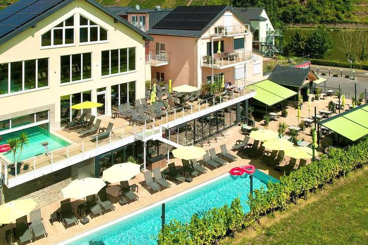 Ferienwohnung für 2 Personen, mit Balkon und Pool sowie Sauna in Ellenz-Poltersdorf - 4