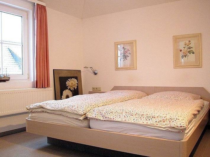 Ferienhaus für 2 Personen, mit Sauna und Terrasse sowie Garten in Thiessow - 4