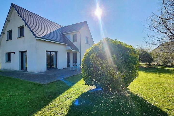 Location de vacances pour 8 personnes, avec jardin à Saint-Martin-aux-Buneaux