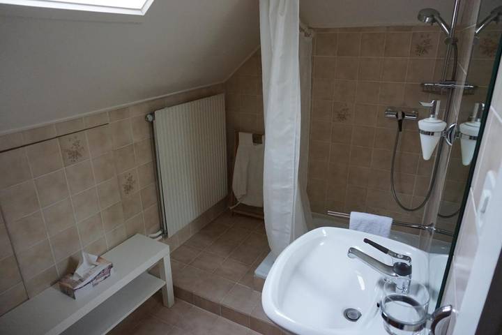 Gîte pour 2 personnes, avec jardin ainsi que vue et vue sur le lac à Neuchâtel - 3