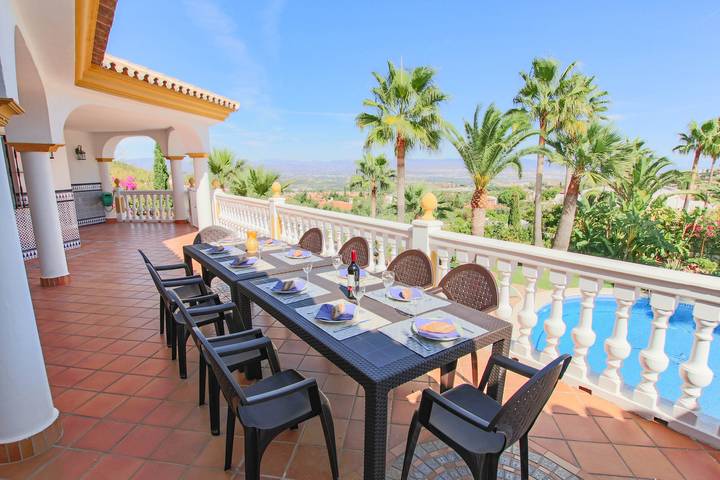Casa rural para 12 personas, con jardín y terraza en Alhaurín de la Torre - 4