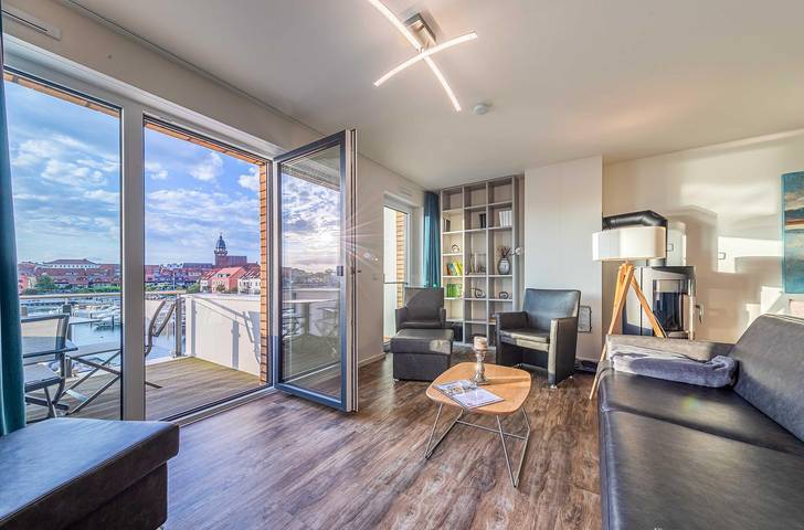 Ferienwohnung für 6 Personen, mit Balkon und Sauna sowie Seeblick
