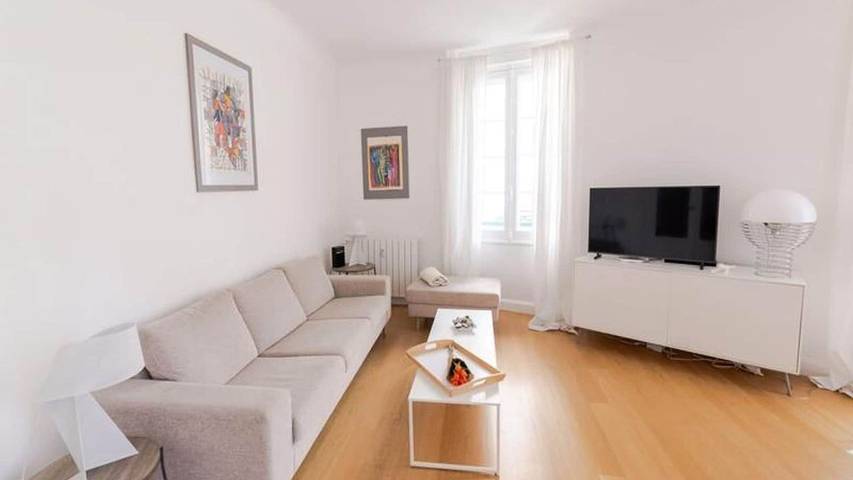 Gîte pour 5 personnes, avec balcon dans Casino de Biarritz