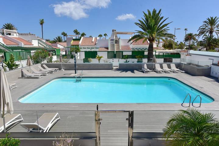 Bungalow für 2 Personen, mit Terrasse und Pool in Playa del Inglés