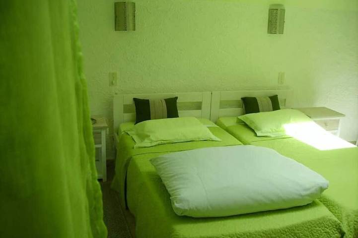 Location de vacances pour 8 personnes, avec jardin à Lachapelle-sous-Aubenas - 3