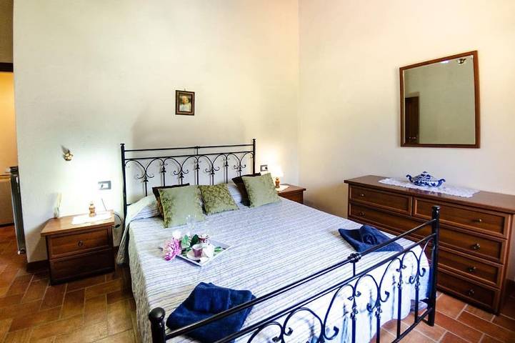 Ampio cottage a Buti in Buti, Pisa e dintorni