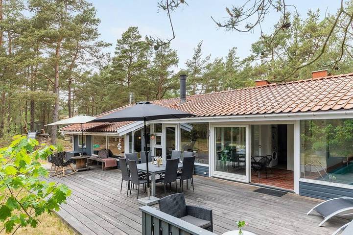 Ferienhaus für 8 Personen, mit Pool und Sauna