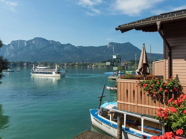 Hütte, mit Balkon und Garten sowie Seeblick im Salzkammergut