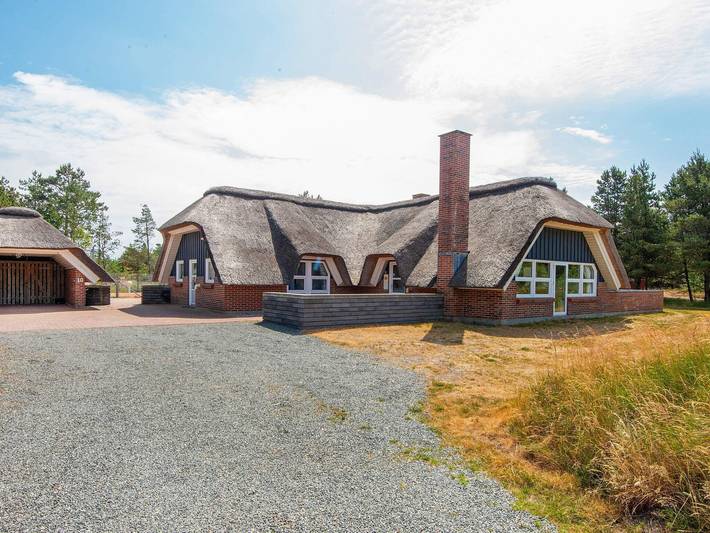 Ferienhaus für 14 Personen, mit Whirlpool und Terrasse sowie Sauna auf Rømø