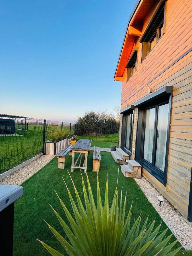 Location de vacances pour 4 personnes, avec jardin, adapté aux familles dans Essarts-en-Bocage - 4