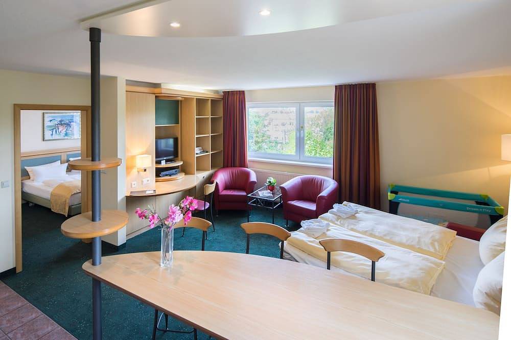 Suite Hotel Leipzig - Ferienwohnung mit Küche/bad und 2 Getrennten Zimmern in Leipzig-Ost, Leipzig