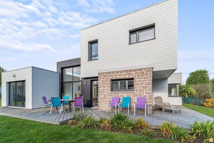 Holiday home for 8 people, with garden - 1