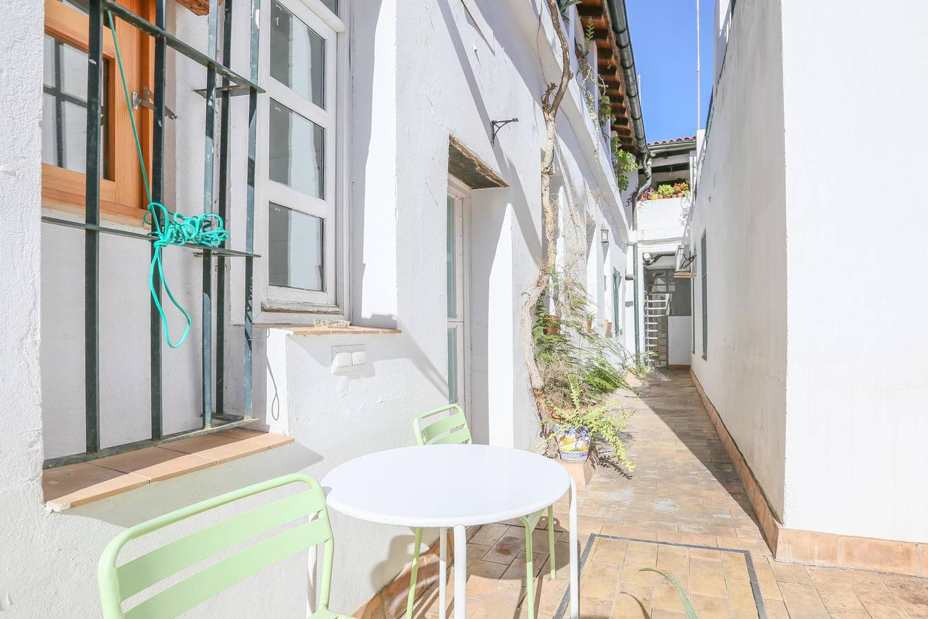 Apartamento de férias inteiro, Alameda De Hercules - Fantástico apartamento situado en Sevilla con Wifi gratis. in Central Seville, Sevilha