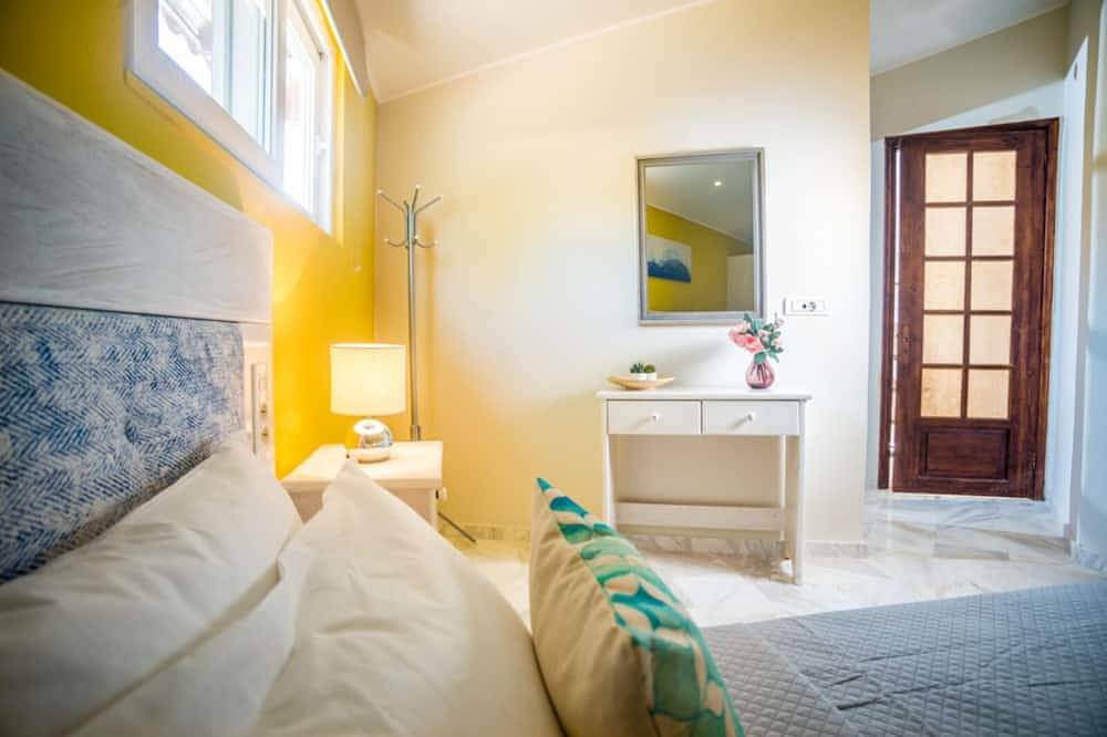 Villa Sophie Sunny Retreat! in Kalamaki, Zakynthos