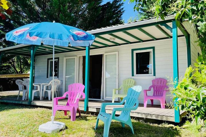 Chalet pour 6 personnes, avec terrasse et piscine, animaux acceptés