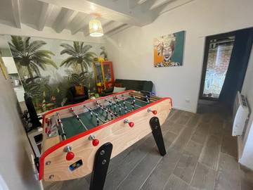 Gîte pour 5 personnes, avec jardin et vue à Villeny