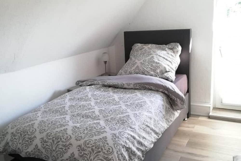Ganze Wohnung, Ferienwohnung Og - Villa von Haeven in Burhave, Butjadingen