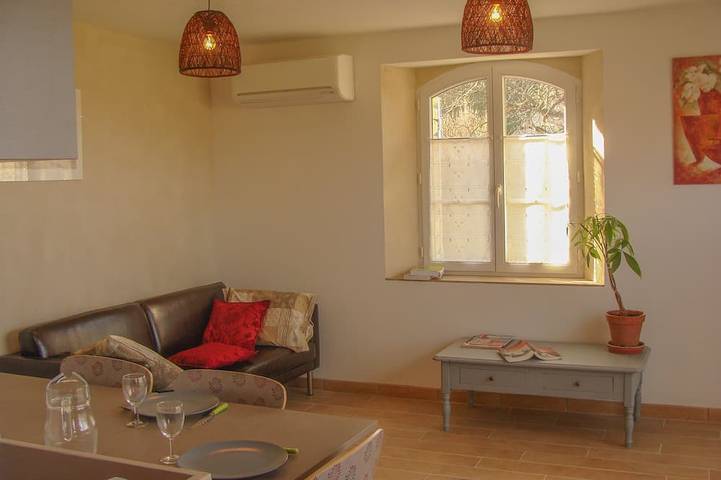 Gîte pour 5 personnes, avec jardin et jacuzzi dans le Gard - 4