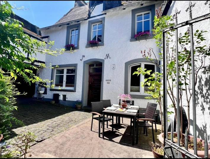 Ferienwohnung für 7 Personen, mit Balkon und Terrasse