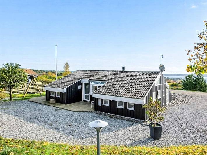 Vakantiehuis voor 8 personen, with Terras and Tuin as well as Zwembad and Sauna in Ebeltoft