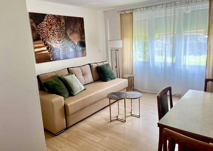 Appartement de vacances pour 2 personnes, avec jardin et terrasse, animaux acceptés