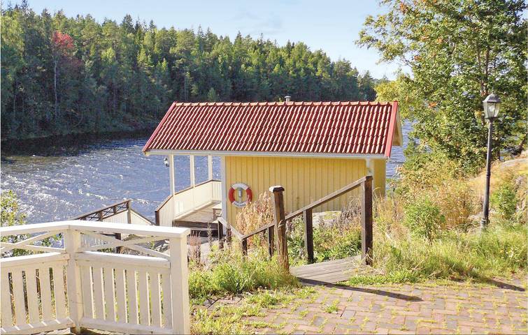 Ferienhaus für 8 Personen, mit Terrasse und Sauna sowie Seeblick in Värmland - 4