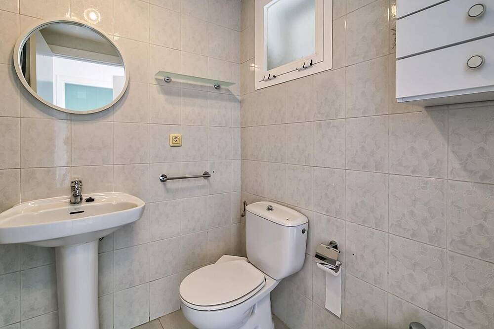 Entire apartment, Dreamy mediterranean beach house in Platja del Morer (Sant Pol de Mar), Sant Pol de Mar