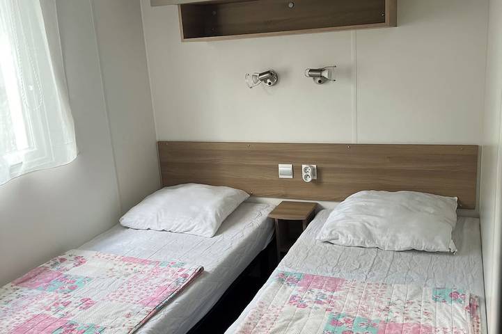 Camping pour 6 personnes, avec piscine et jacuzzi ainsi que jardin et terrasse à Gassin - 2