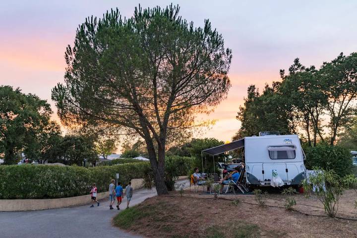 Gîte pour 6 personnes, avec terrasse à Le Muy - 2
