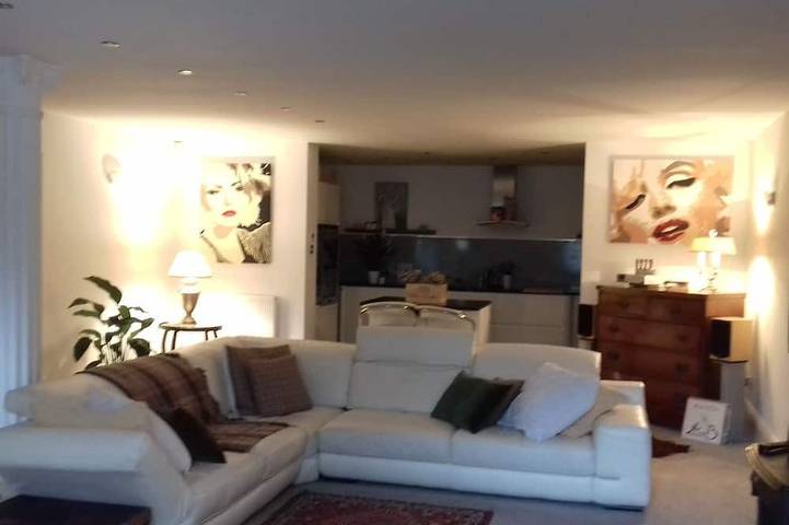 Ferienwohnung für 4 Personen, mit Terrasse und Garten in Glasgow