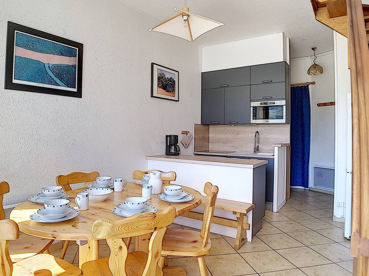 Entire apartment, Bright ski-in/ski-out duplex with balcony in Les Menuires, Saint-Martin-de-Belleville