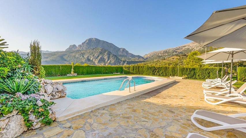 Casa rural para 3 personas, con Piscina en Periana