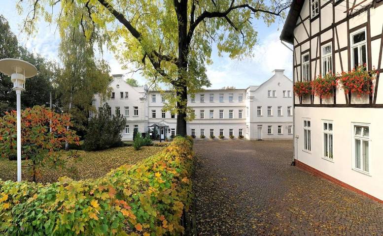 Hotel für 3 Personen, mit Terrasse und Garten in Glauchau