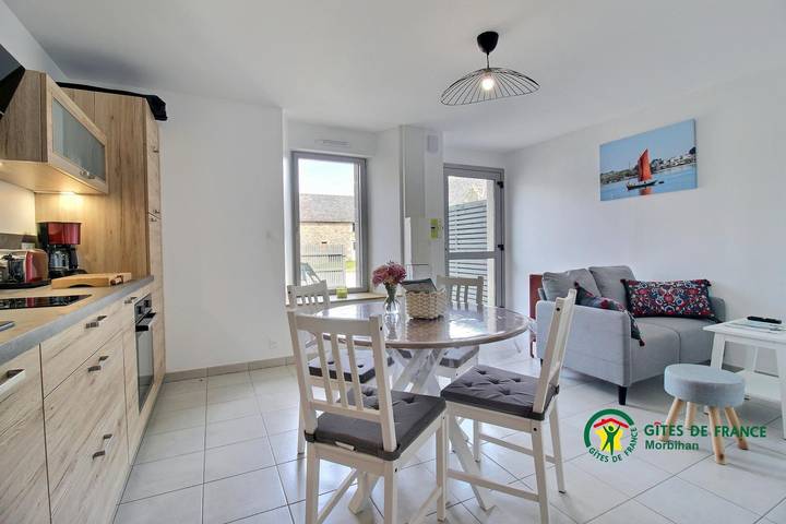 Gîte pour 4 personnes, avec vue ainsi que terrasse et jardin - 1