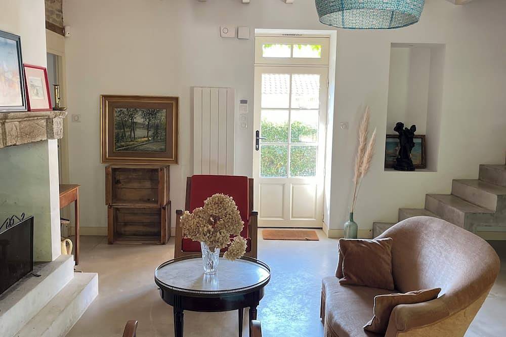 Maison familiale de caractère · Grand jardin arboré · Plages à 15 min in Saint-Julien-des-Landes, Vallée de la Loire