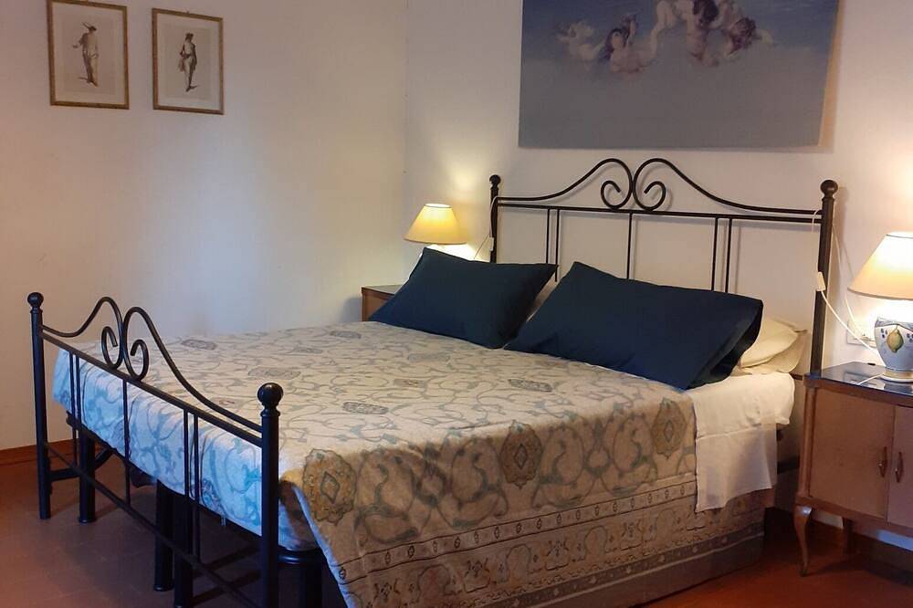 Maison de 7 chambres, cadre rural, piscine privée, wifi gratuit, idéal pour visiter / se détendre in Vinci, Province de Florence