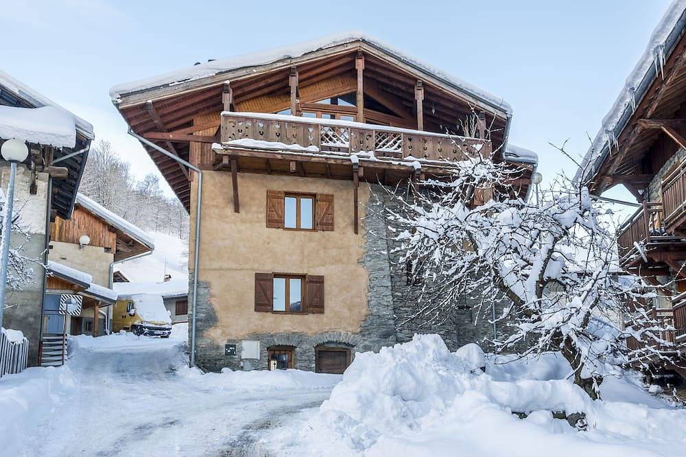 Catered Ski Chalet: 260 Jahre altes Bauernhaus mit herrlichem Bergblick in La Plagne, Bellentre