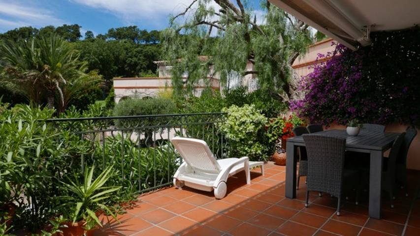 Location de vacances pour 4 personnes, avec piscine et terrasse dans Golf Bluegreen Sainte-Maxime - 3
