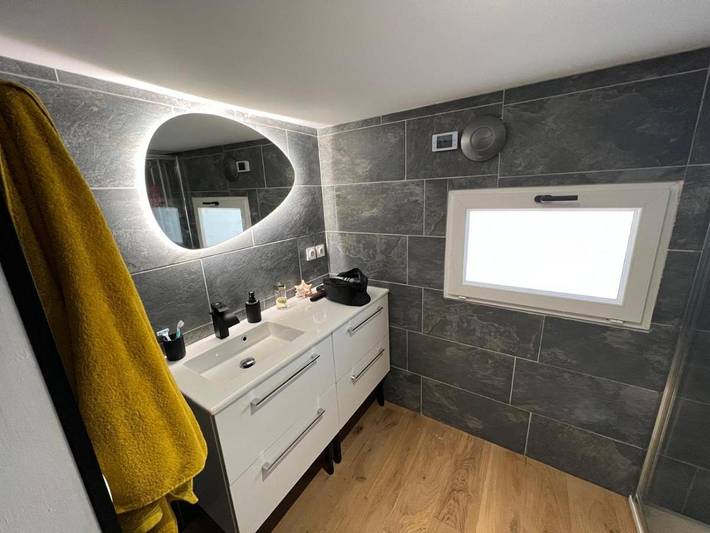 Location de vacances pour 6 personnes, avec piscine ainsi que jardin et vue à Le Castellet - 4