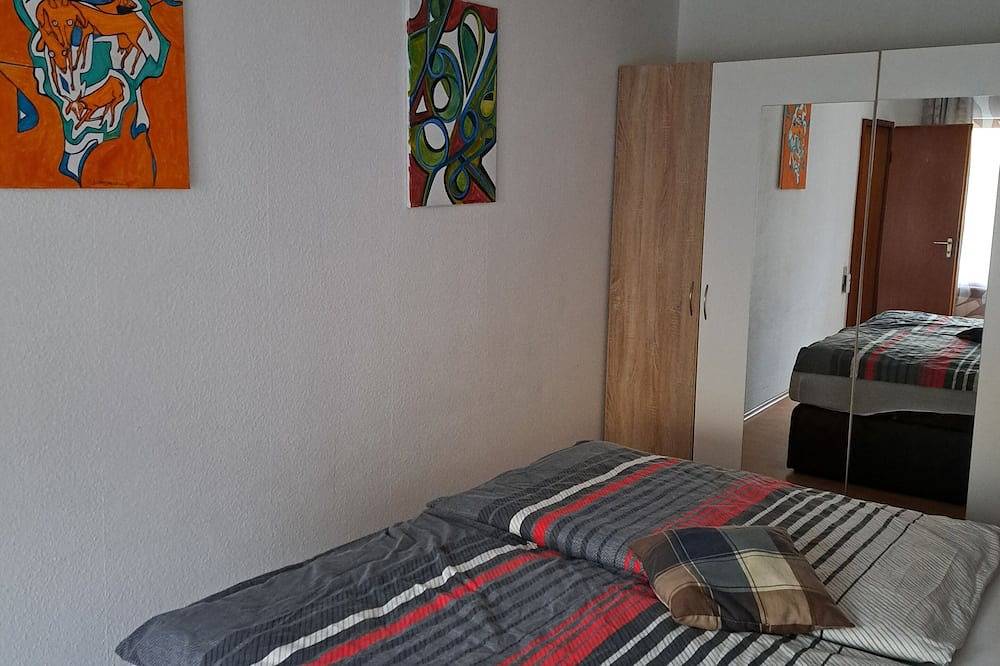 Ganze Wohnung, Gemütlichezwei-Zimmer-Wohnung Erdgeschoß barrierefrei zu erreichen mit Terasse in Ludwigswinkel, Landkreis Südwestpfalz
