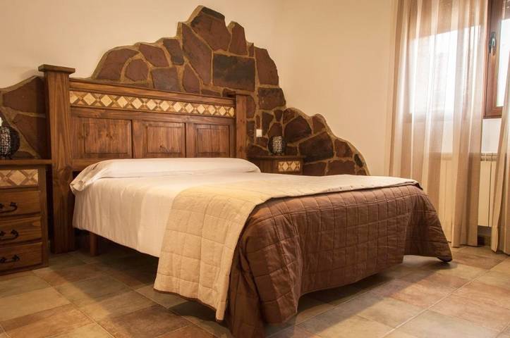 Casa rural para 2 personas, con Jacuzzi y Terraza además de Jardín y Vistas en Provincia de Guadalajara - 4