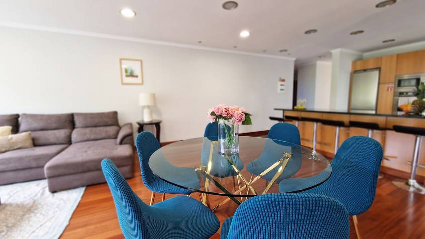 Location de vacances pour 6 personnes, avec vue sur l’océan ainsi que jardin et terrasse dans Campanário - 2