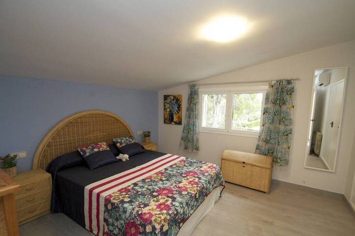 Location de vacances pour 12 personnes, avec balcon et jardin dans l'Hospitalet de l'Infant - 4