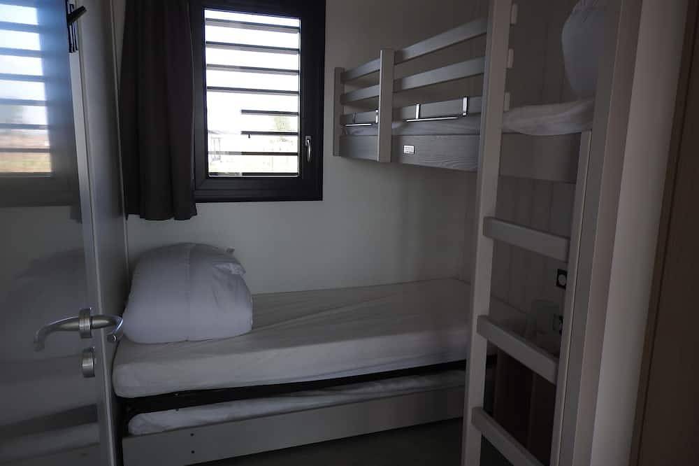 Cottage in a secure residential park with swimming pool in Pomérols, Mittelmeerküste (Frankreich)