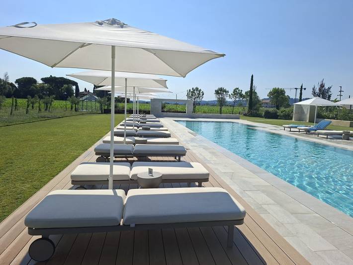 Suite Vue Piscine 205, 50 m² avec baignoire, petit-déjeuner inclus in San Miniato, Province de Pise
