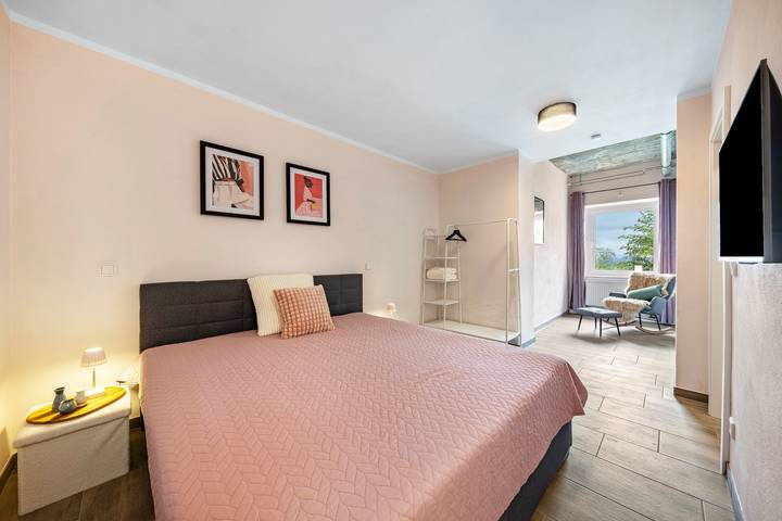 Geheel appartement, Appartement 'Suiten Im Alten Berghotel Jakob' met Uitzicht op de Bergen, Privéterras en Wi-Fi in Eslohe, Hochsauerlandkreis