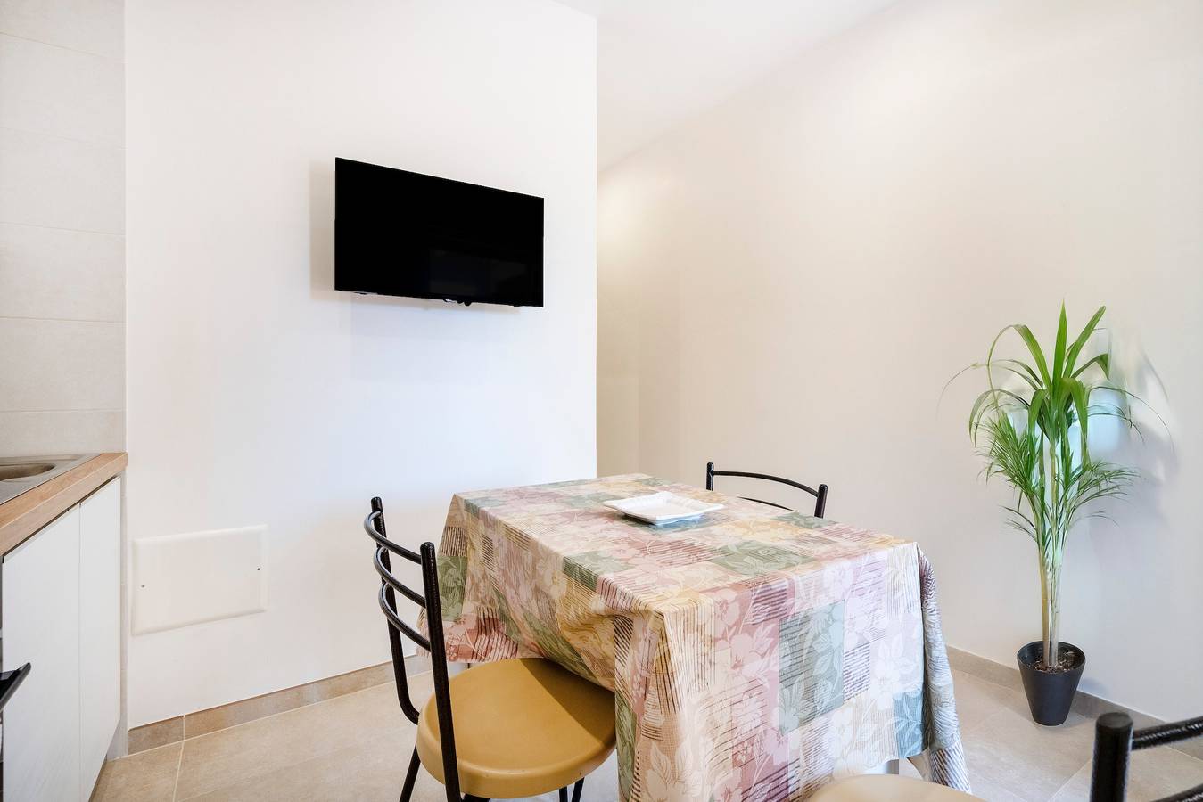 Apartamento inteiro, Apartamento 'L'Aia - 2' com Piscina Partilhada, Wi-Fi e Ar Condicionado in Sant'Antonio D'ascula, Monopoli